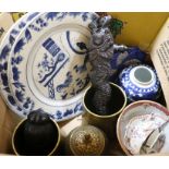 A quantity of mixed Oriental ceramics, etc