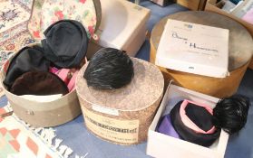 Collection of hats from 1940's and later in various Bourne and Hollingsworth and other hat boxes