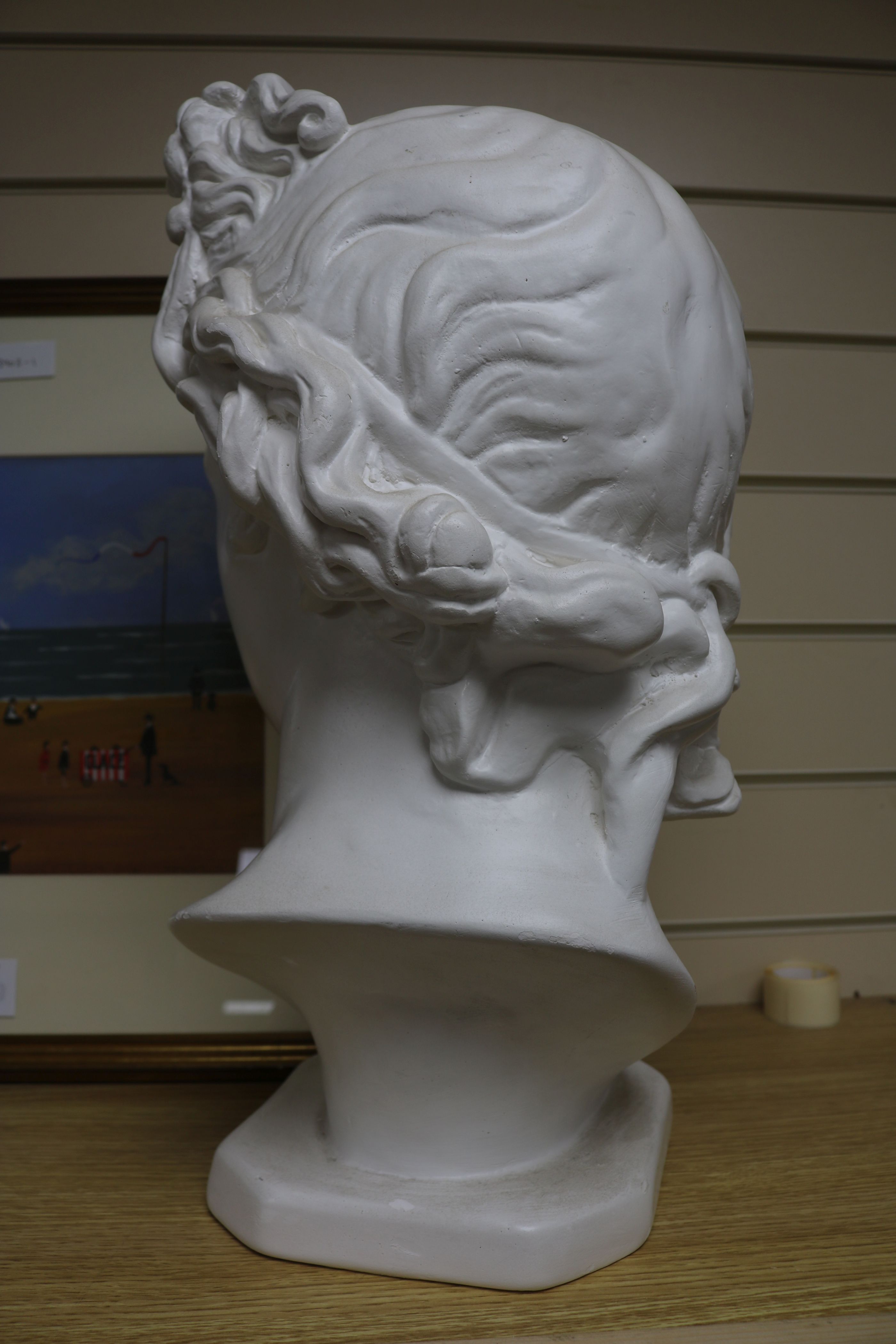 A plaster bust of Apollo - Bild 4 aus 5