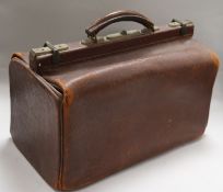 A Gladstone bag