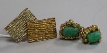 A pair of 14ct gold cufflinks and a pair of 14ct gold and green hardstone ear studs.