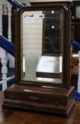 A George III mahogany toilet mirror W.38cm