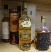 Six assorted bottles of whisky: Glen Orrin, Glenmorangie 10yo half bottle, Clontarf 3 section