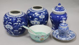 A collection of Chinese blue and white ceramics