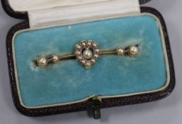 A late Victorian gold, and heart shaped split pearl cluster bar brooch, 36mm.