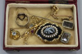 Two gold rings, a gold and aquamarine pendant, two gold bar brooches and other items including