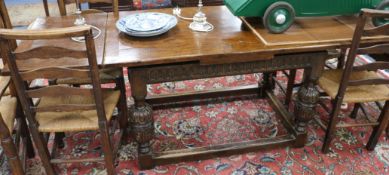 A 17th century style oak draw leaf table 4ft 3in x 2ft 6in. extends tpo 7ft 3in.