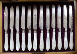 A set of mother of pearl cased fruit eaters