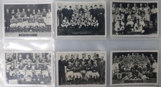 A set of Ardath Southern Football Clubs cigarette cards, (110) and Player's Golf 1939 (24 of 25)