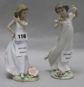 Two Lladro figures, 6990 , 6947 H.20.5cm