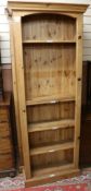 A pair of modern pine open bookcases, W.2ft 6in. H.6ft 6in.