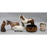 A group of Beswick figure and a jug H.16cm