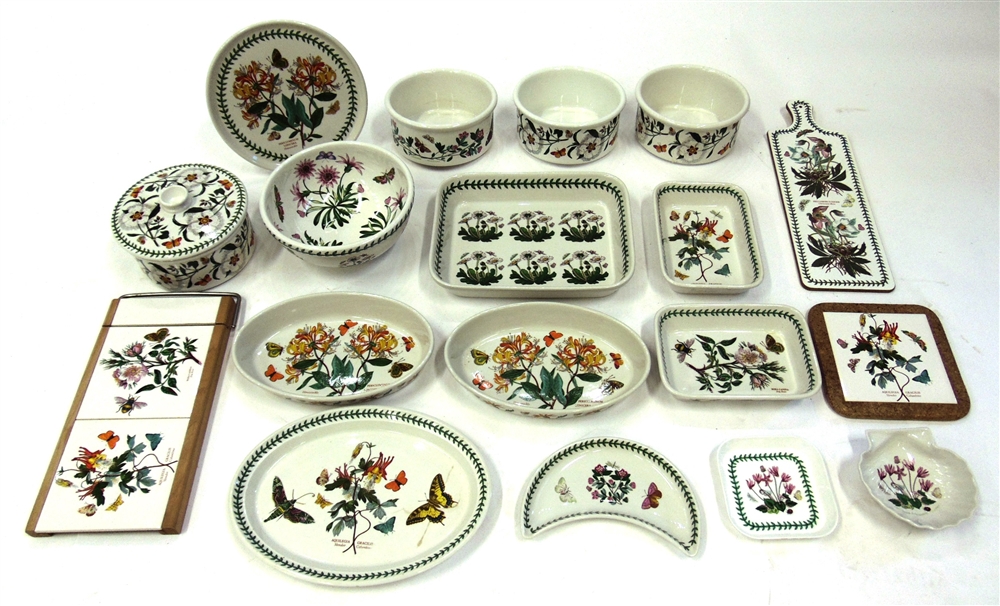 A COLLECTION OF PORTMERION 'BOTANIC GARDEN' including cheese board with integral cutter, oval