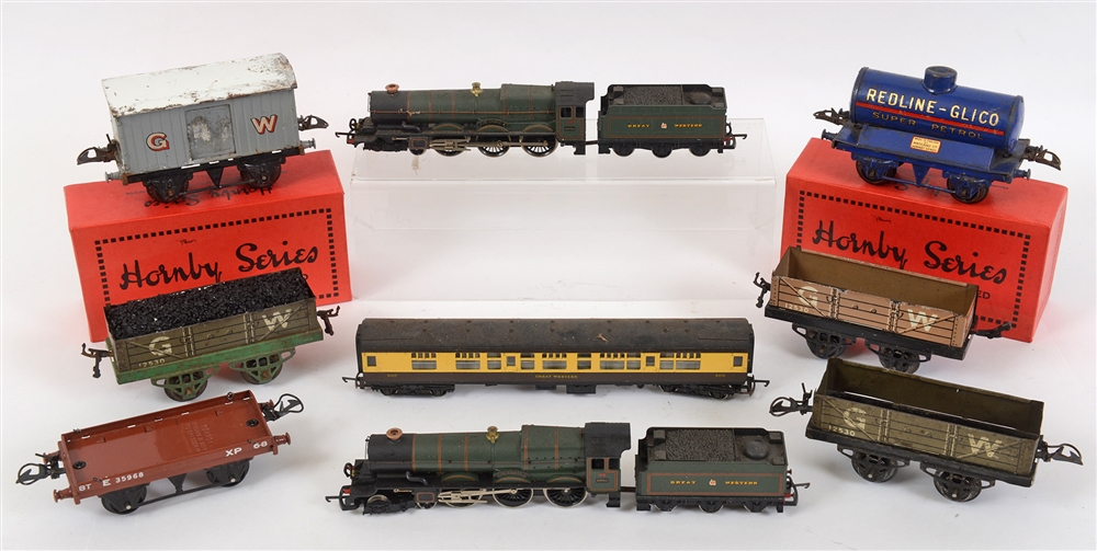 [O / OO GAUGES]. A MISCELLANEOUS COLLECTION comprising six O gauge Hornby wagons, two of them in