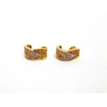 A PAIR OF YELLOW DIAMOND AND DIAMOND HALF HOOP EARRINGS unmarked, 6g gross, unwarranted and untested