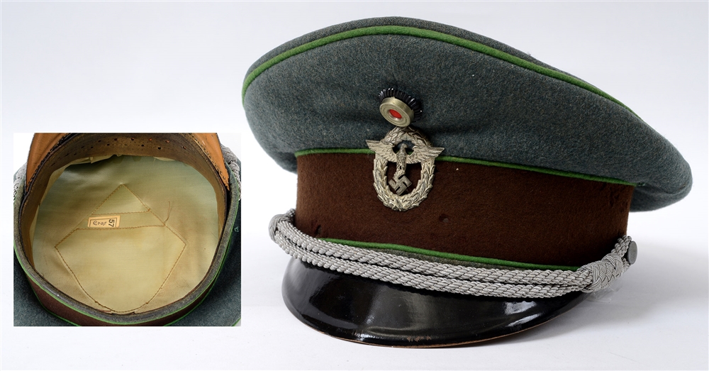 POLIZEI - MUNICIPAL POLIZEI OFFICERS VISOR CAP (SCHIRMMUTZE) of police green coloured wool