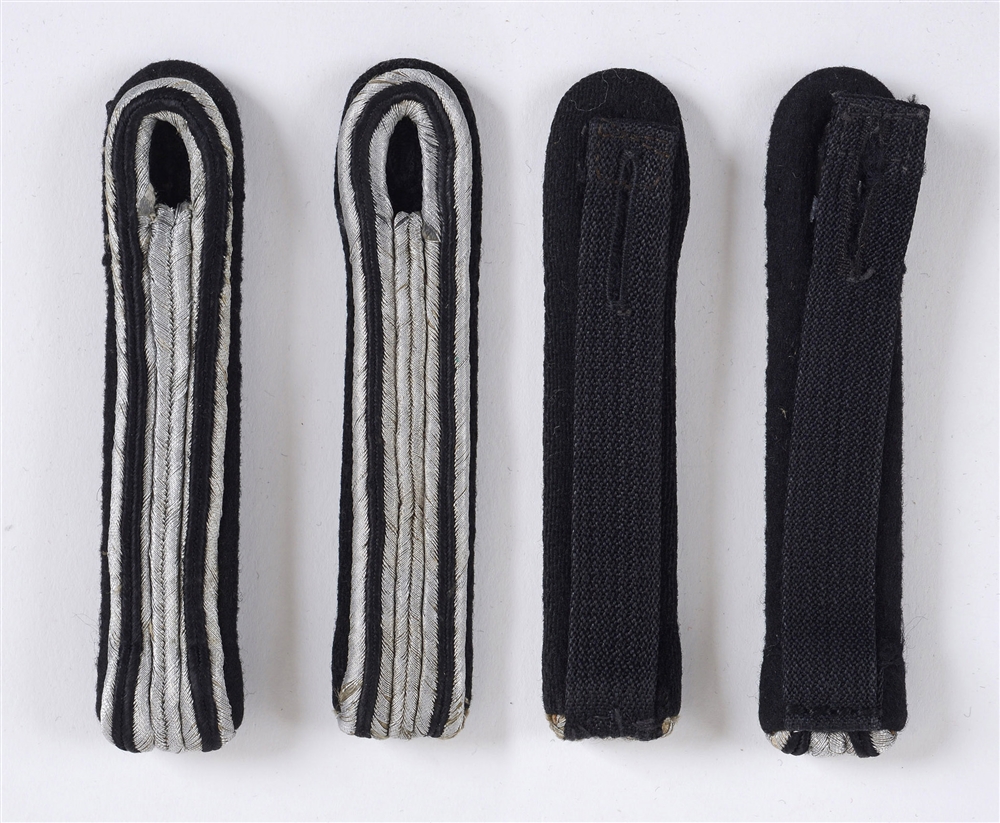 TECHNISCHE NOTHILFE (TENO) - 'SCHARFUHRER' SHOULDER BOARDS of aluminium and black cord