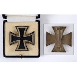 IRON CROSS 1ST CLASS 1939 (EISERNES KREUZ 1. KLASSE) maker 15, magnetic core, flat, pin stamped