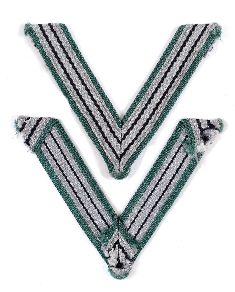 POLIZEI - HONOUR CHEVRON FOR OLD FIGHTERS/ CAMPAIGNERS enlisted type grey chevron interrupted with