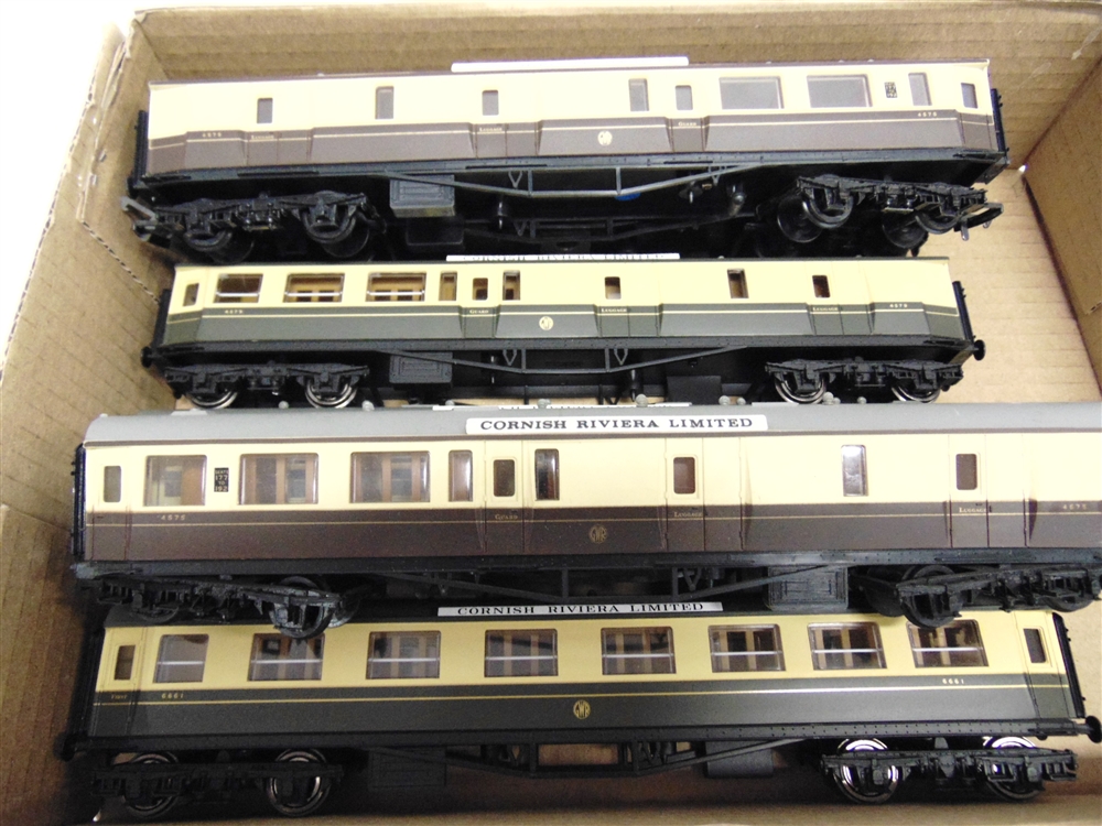 [OO GAUGE]. SIX G.W.R. 'CORNISH RIVIERA' CENTENARY COACHES by Hornby (3) and Airfix (3), brown and