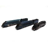 [OO GAUGE]. THREE HORNBY DUBLO LOCOMOTIVES comprising a No.EDL1, L.N.E.R. Class A4 4-6-2 tender