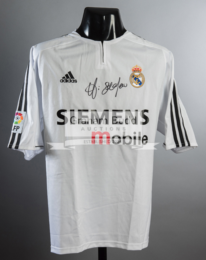 Alfredo Di Stefano signed Real Madrid replica home jersey,