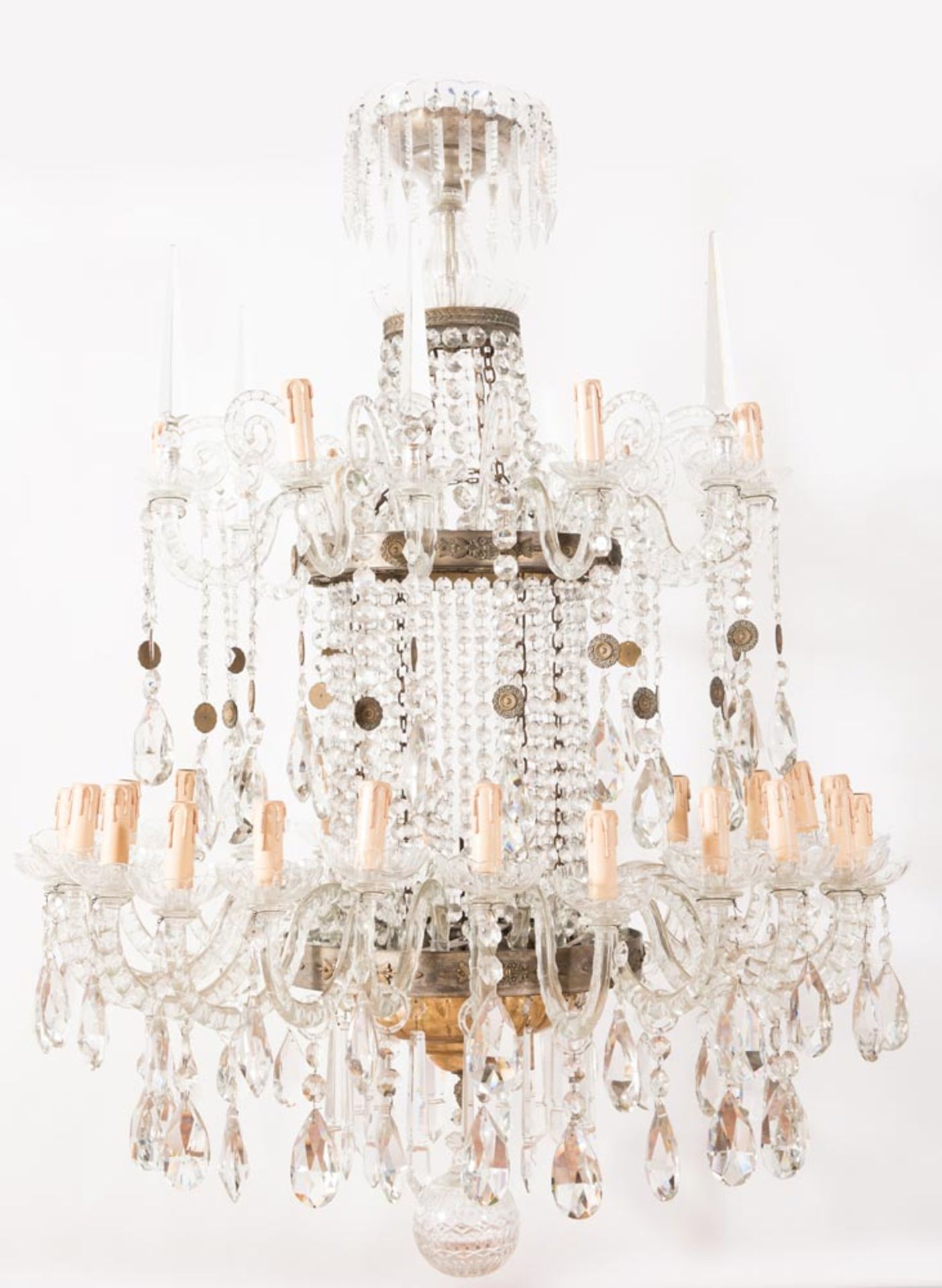 Crystal chandelier with thirty arms and with faceted drops. - Image 2 of 2