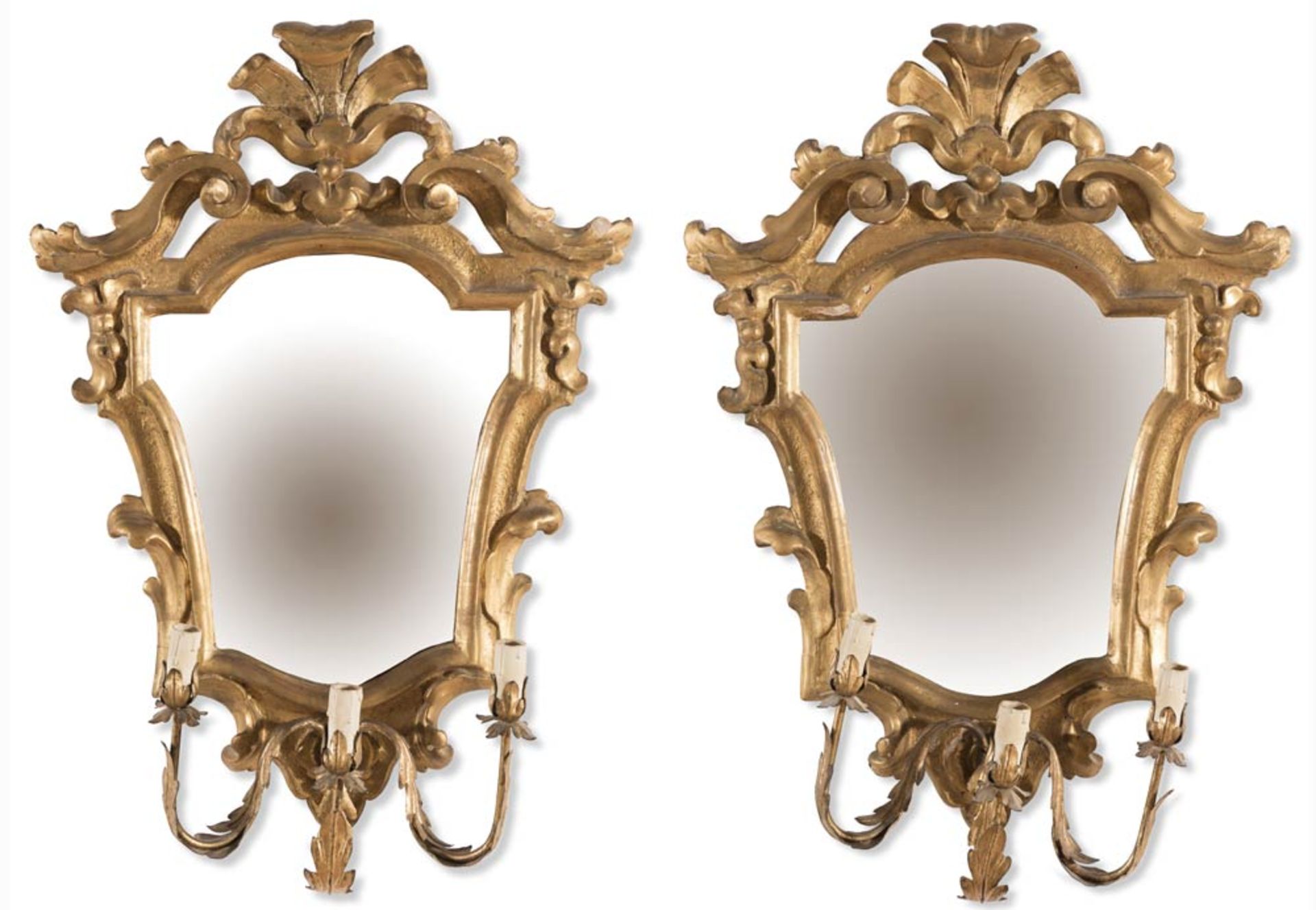 Pair of carved and gilt wood mirrors-appliques, Bologna, 18th Century.