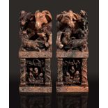 Coppia di sculture in soap stone ad uso di sostegno o di ferma libri, fine XIX sec., Cina.