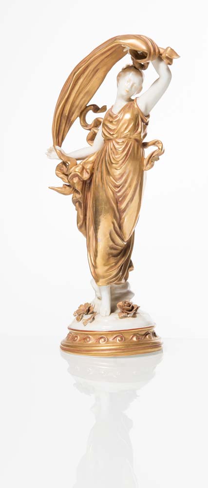 Ginori, "Ballerina", white and gold porcelain figure, first half of 20th Century.