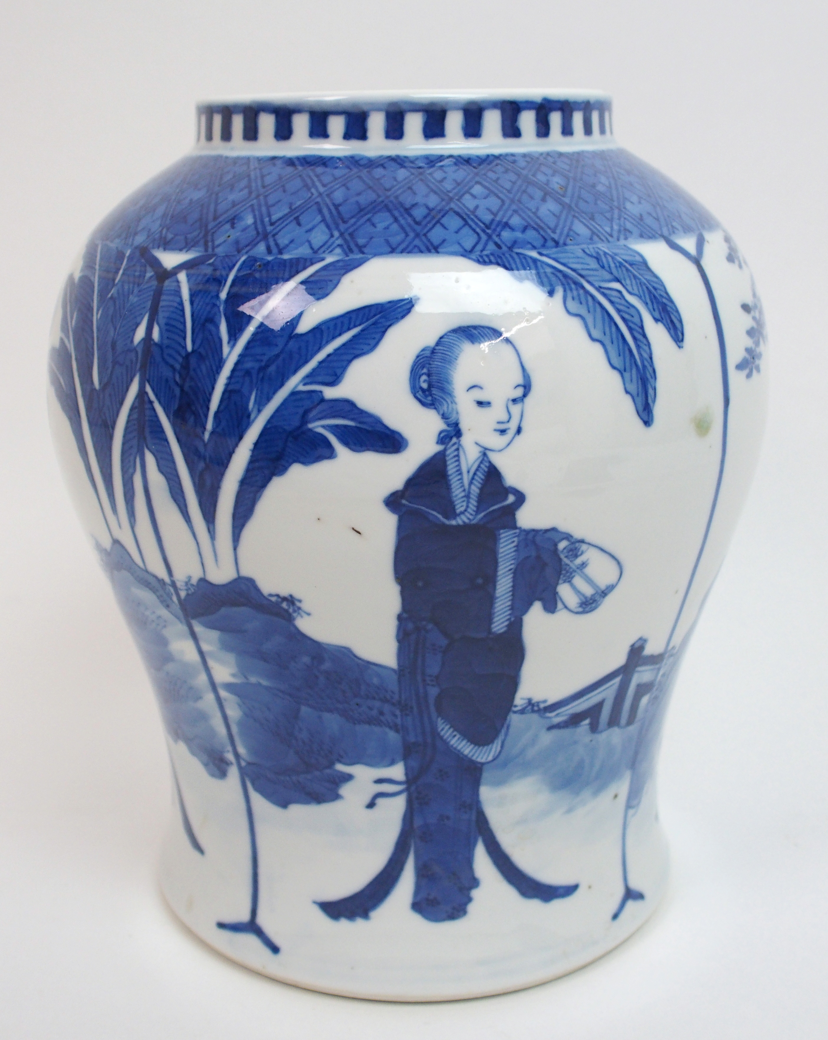 A Chinese blue and white baluster vase painted with long Elisa in a garden beneath trees and a - Bild 6 aus 10