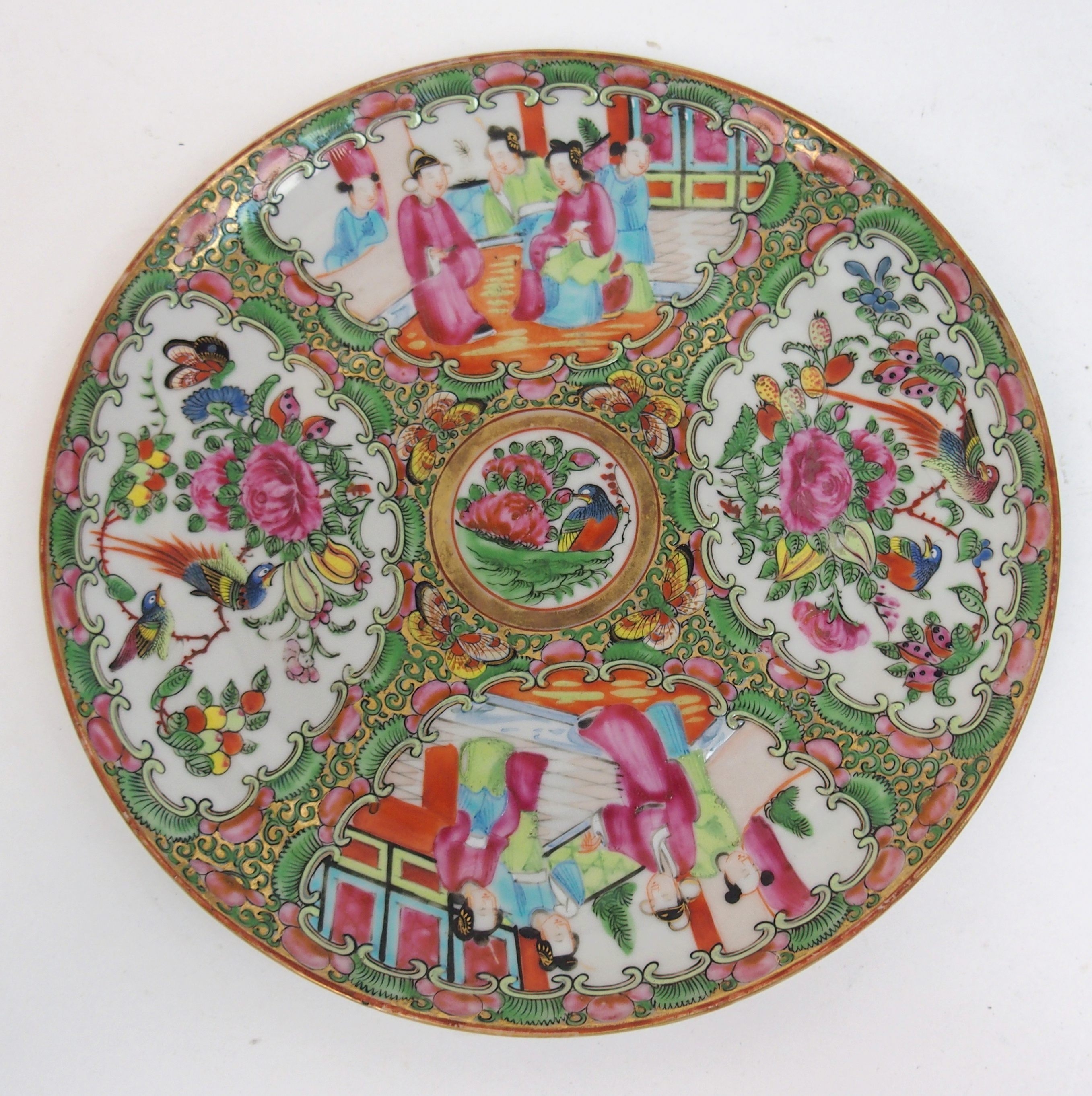 A Canton famille rose punch bowl of traditional design with panels of figures, birds, fruit and - Bild 4 aus 10