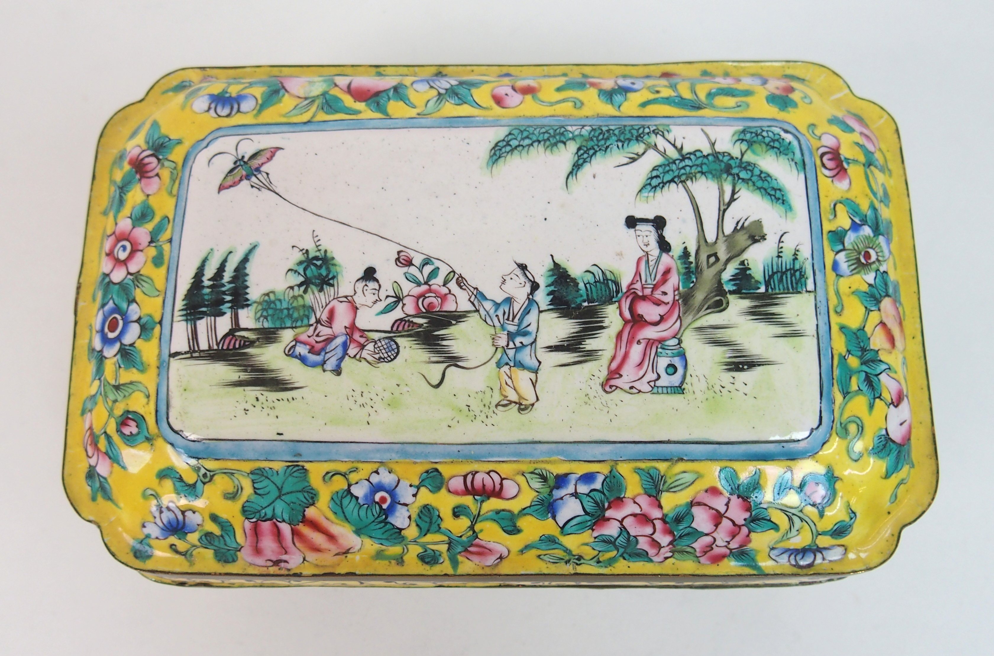 A Canton yellow ground rectangular box and cover painted with figures within foliage, 15cm wide, - Image 3 of 10