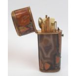 A fine late 18th Century / early 19th Century agate etui with yellow-metal bands and agate panels,