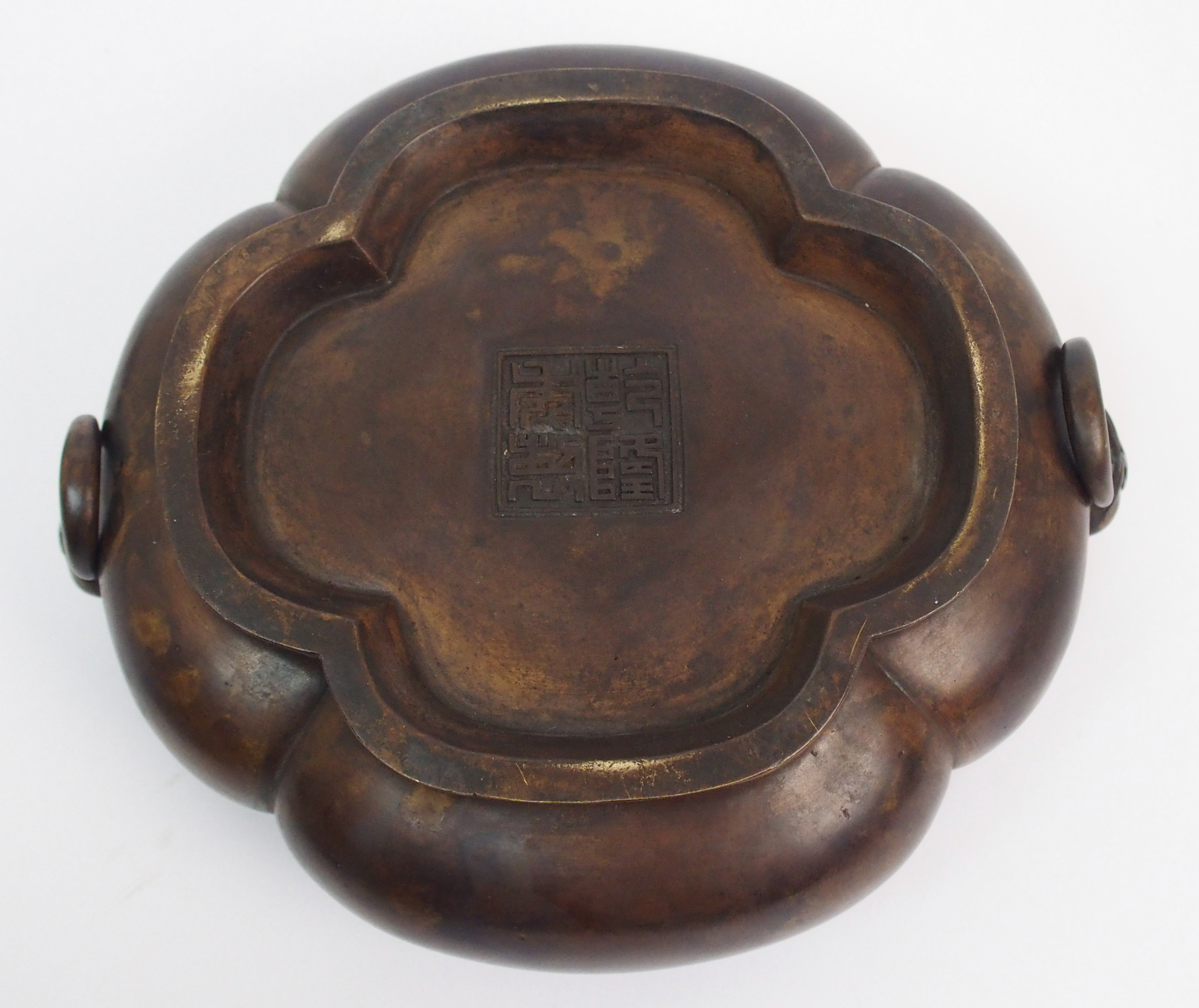 A Chinese bronze censer of quatrefoil lobed form, the shaped rim above a band of lotus and flanked - Image 9 of 10