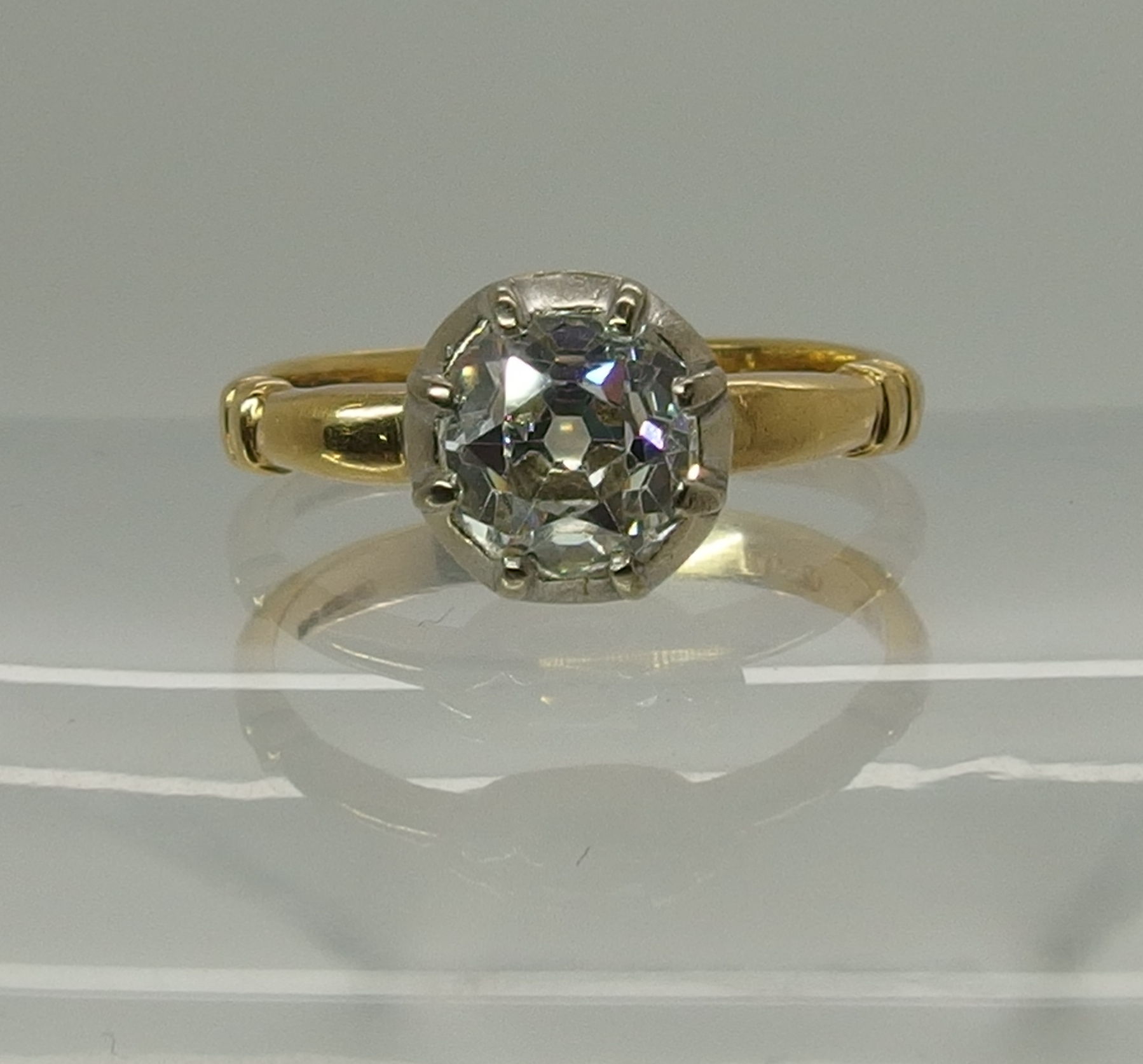 An 18ct gold ring set with an old cut diamond the old cut diamond is estimated approx 1ct, set in - Image 4 of 9