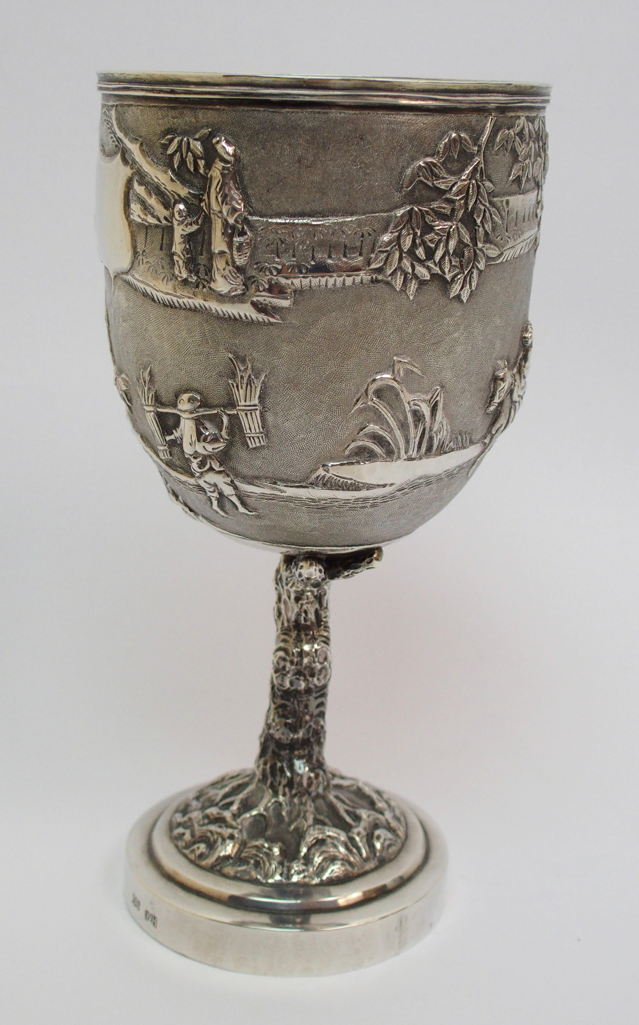 A Chinese Export silver goblet decorated with various figures in a mountainous landscape amongst - Image 8 of 10