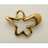 An 18ct gold Georg Jensen brooch from the Splash collection designed by Henning Koppel, dimensions