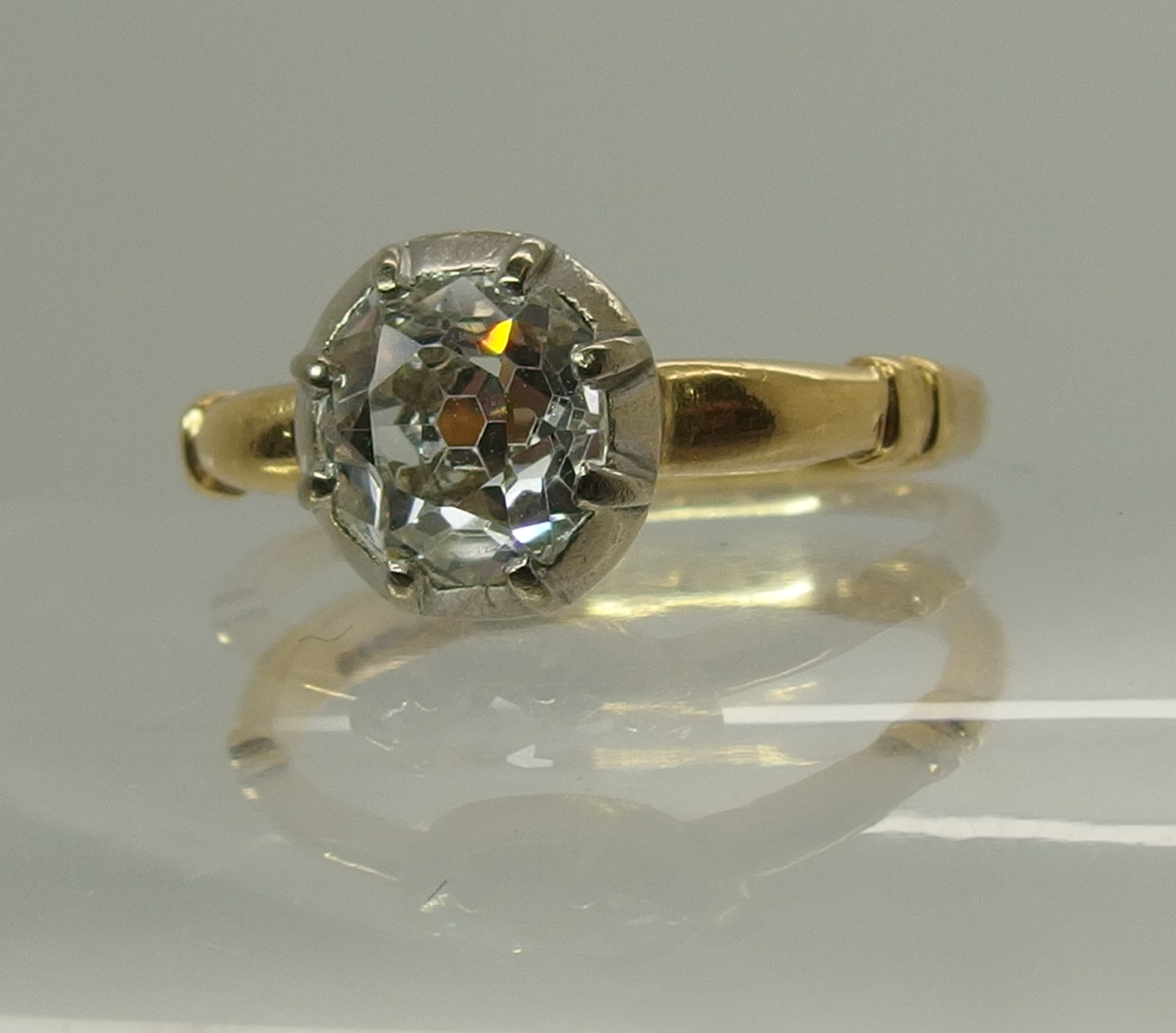 An 18ct gold ring set with an old cut diamond the old cut diamond is estimated approx 1ct, set in - Image 3 of 9