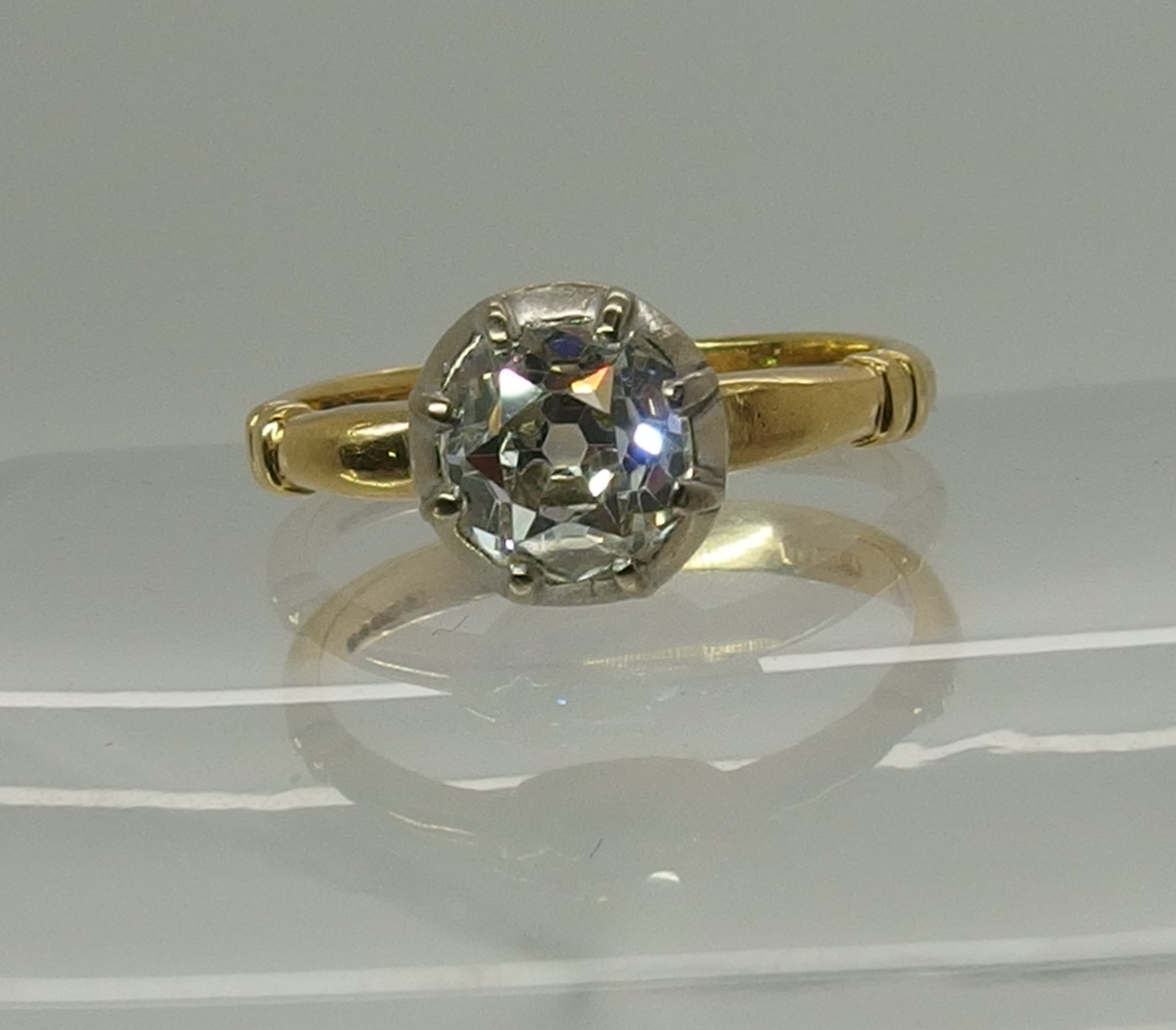 An 18ct gold ring set with an old cut diamond the old cut diamond is estimated approx 1ct, set in - Image 5 of 9