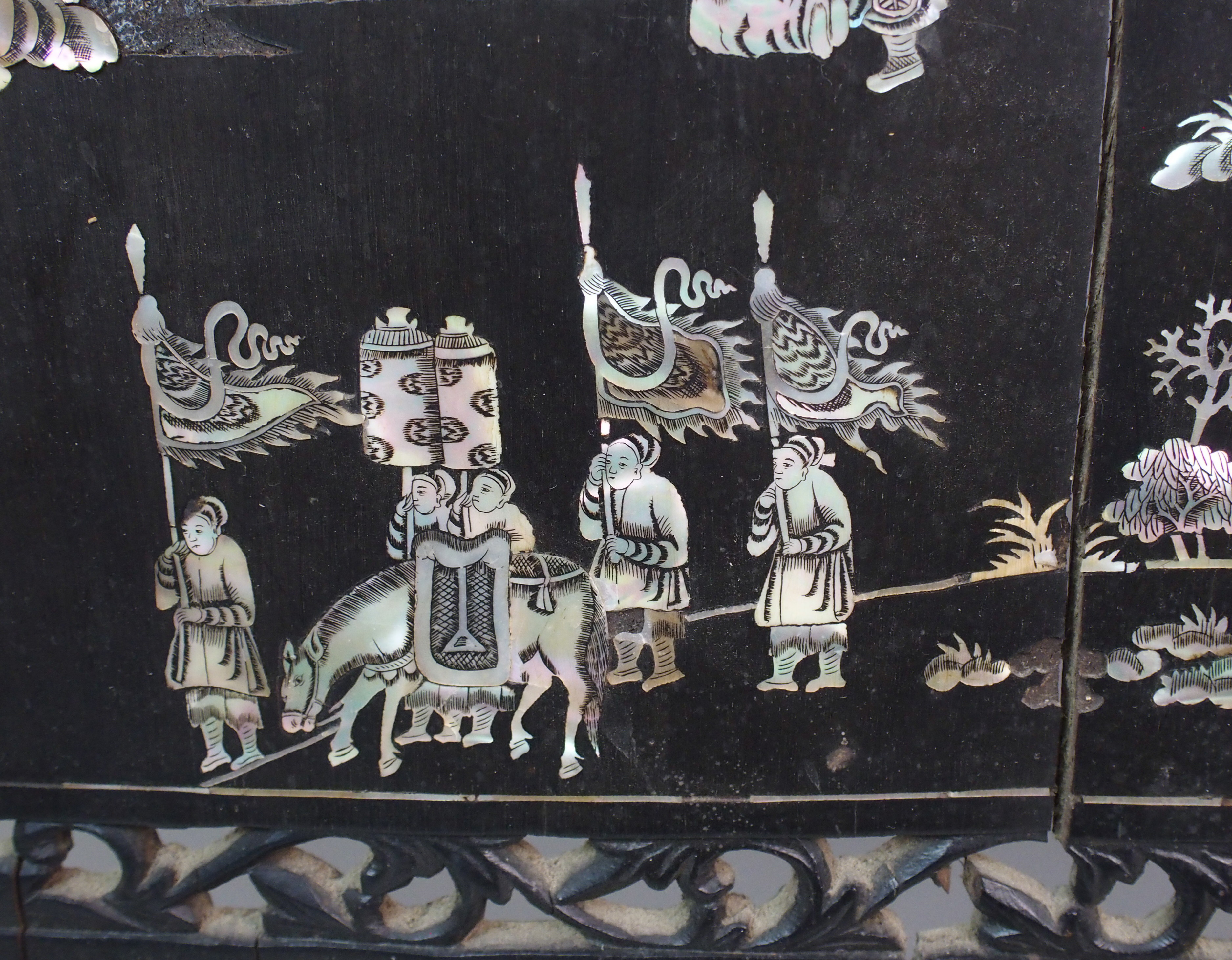 A Chinese hardwood and shell inlaid table screen decorated with figures, pagodas, birds and foliage, - Image 4 of 10