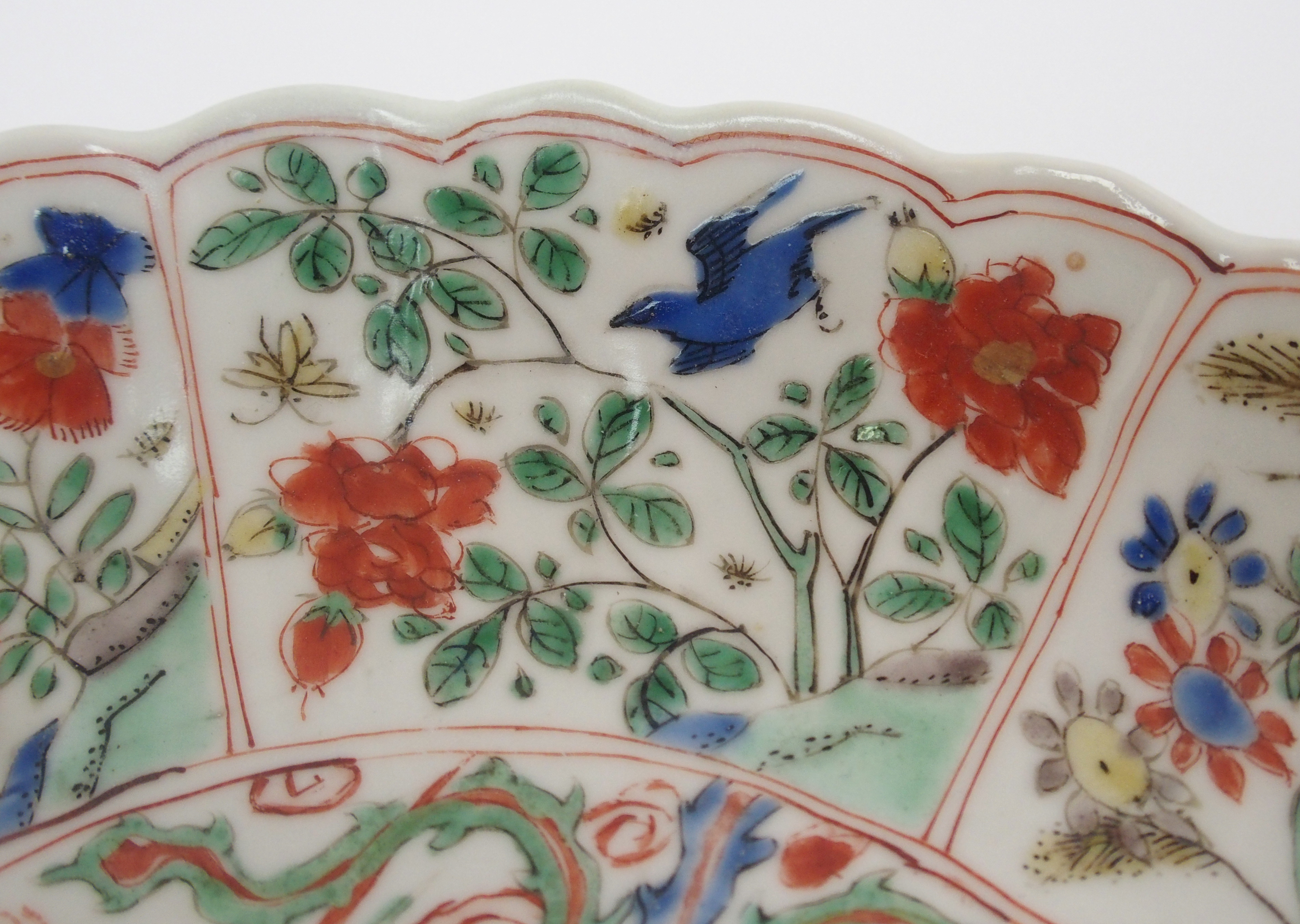 A Chinese lobed dish painted with a kylin and phoenix within panels of birds amongst flowering - Image 5 of 10