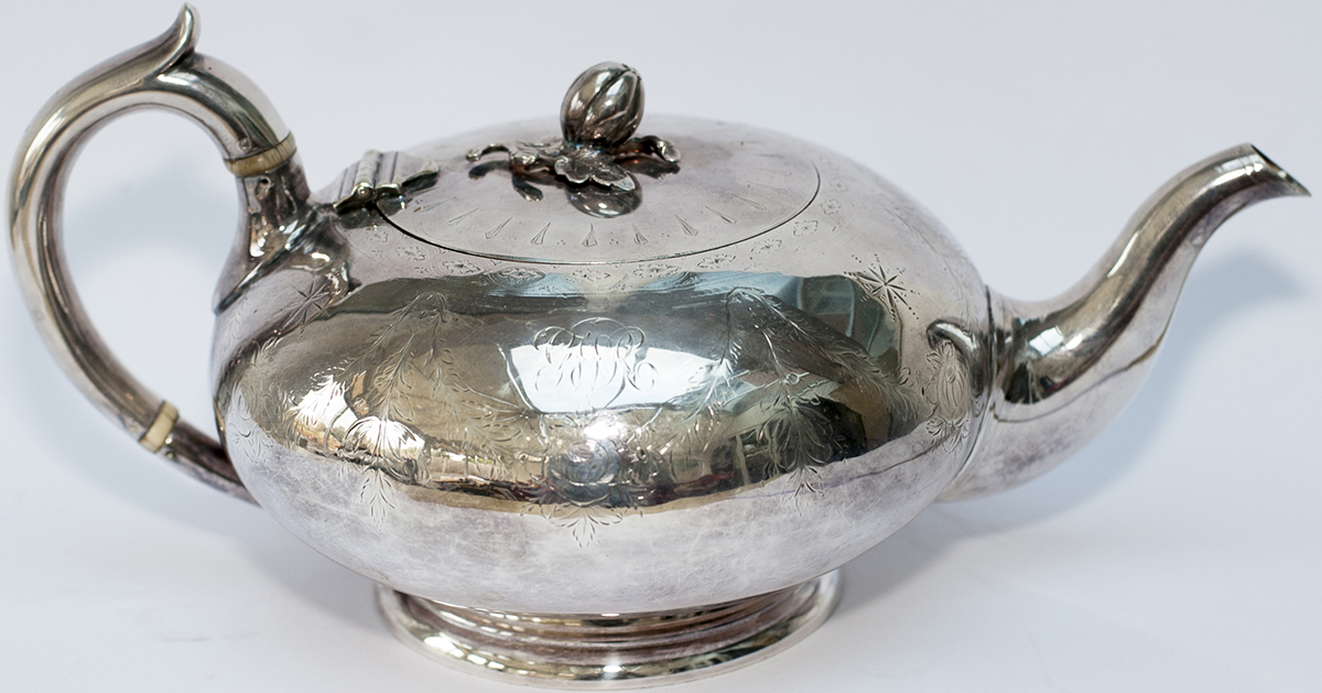 GWR large ornate silverplate Teapot with GWR in script engraved to the front. Base marked