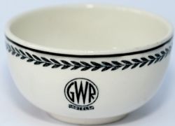 GWR black Leaf pattern china finger bowl, base marked J&G Meakin. In excellent condition measuring