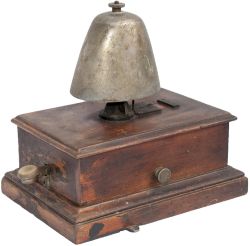 GWR mahogany cased block bell with cow bell and front tapper. In excellent ex box condition.