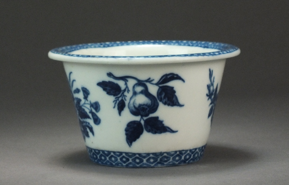 A very rare Caughley flower pot transfer-printed with the Pine Cone pattern, circa 1780-90, - Bild 2 aus 4