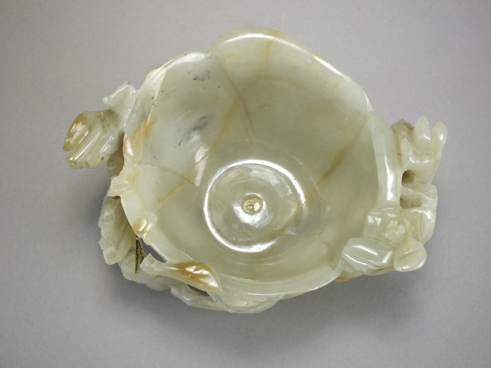 A Chinese grey-green jade libation cup, Qing Dynasty, - Image 4 of 5