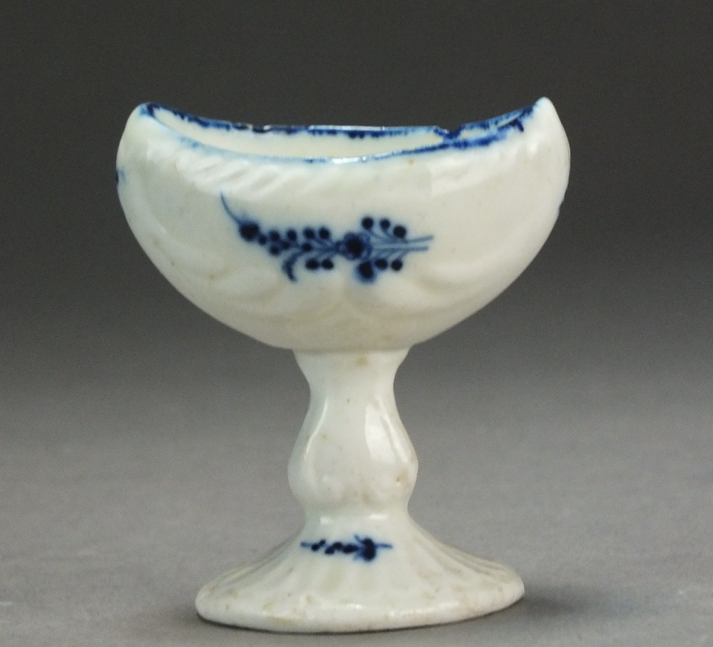 A rare Caughley eye bath painted in underglaze blue with Locre Sprigs, circa 1785-93,