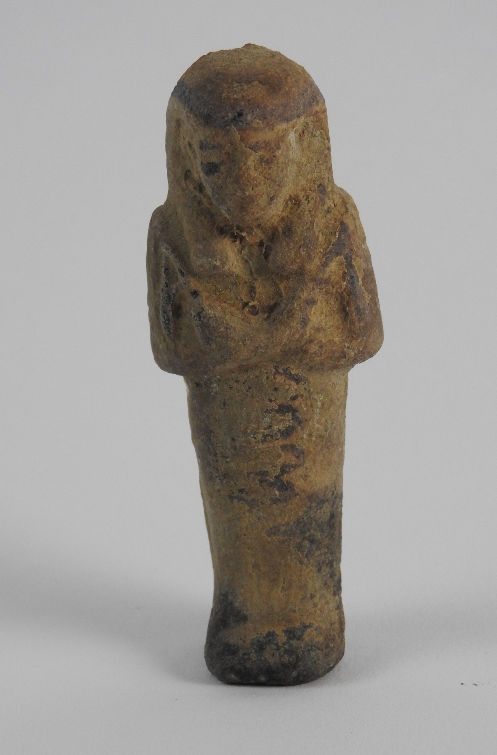 A late period Egyptian shabti figure 9cm high