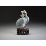 A Chinese carved agate figure of a crane bird, Qing Dynasty,